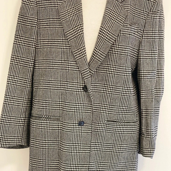 Peabody House Vintage Houndstooth Blazer - Picture 5 of 5